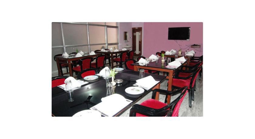 Hotel Avion Inn Ahmedabad Extérieur photo