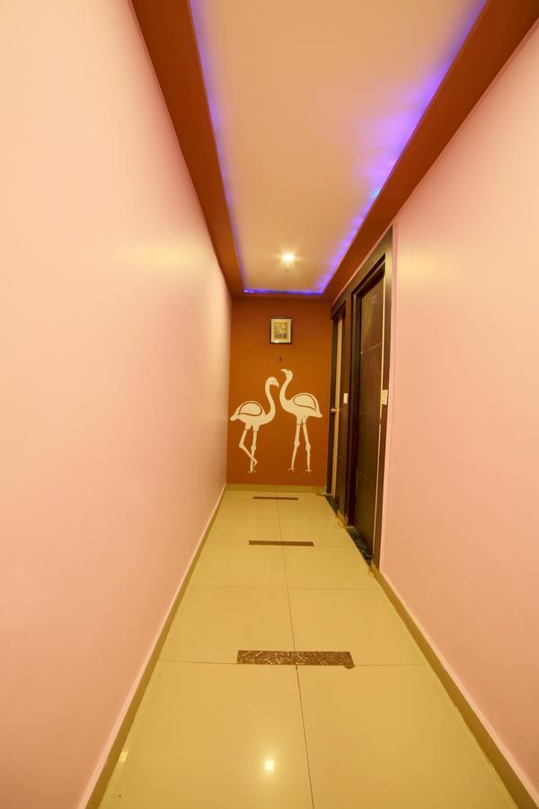 Hotel Avion Inn Ahmedabad Extérieur photo